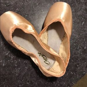 Brand new Capezio Pointe Shoes